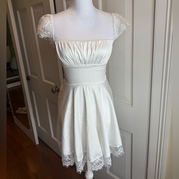 White Dress With Lace Trim - Picture 1 of 4